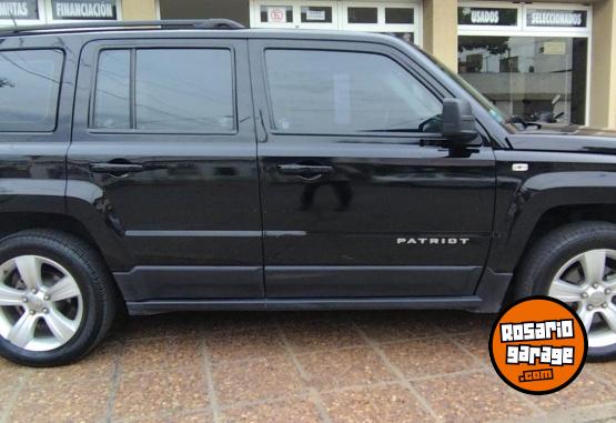 Camionetas - Jeep Patriot Sport 2.0 4x2 2013 Nafta 144000Km - En Venta