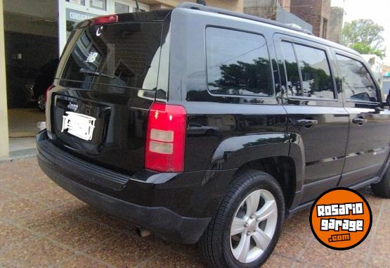 Camionetas - Jeep Patriot Sport 2.0 4x2 2013 Nafta 144000Km - En Venta