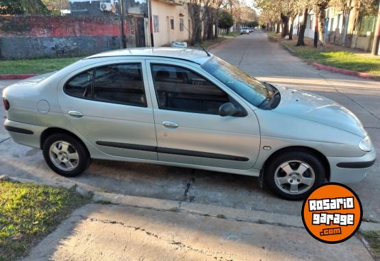 Autos - Renault MEGANE 2000 Nafta 195000Km - En Venta