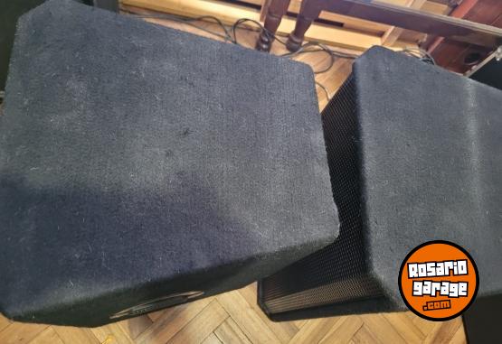 Instrumentos Musicales - VENDO CAJAS BEHRINGER EUROLIVE 15" - En Venta