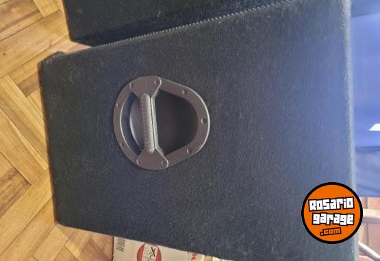 Instrumentos Musicales - VENDO CAJAS BEHRINGER EUROLIVE 15" - En Venta