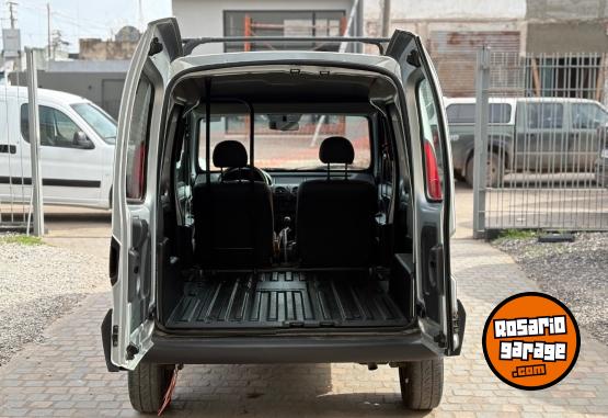 Utilitarios - Renault KANGOO GRAN CONFORT 1.6 2017 GNC 117714Km - En Venta