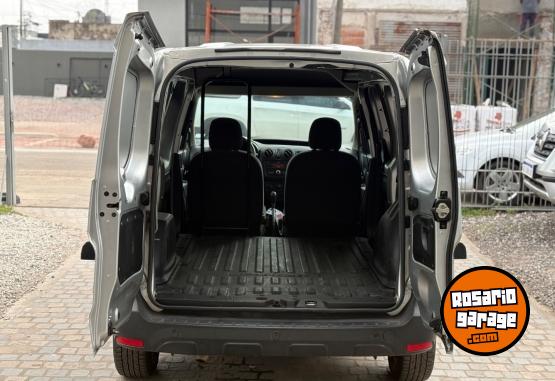 Utilitarios - Renault KANGOO EXPRES CONFORT 1.6 2021 Nafta 179220Km - En Venta