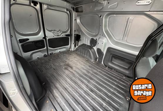 Utilitarios - Renault KANGOO EXPRES CONFORT 1.6 2021 Nafta 179220Km - En Venta