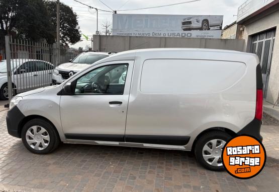Utilitarios - Renault KANGOO EXPRES CONFORT 1.6 2021 Nafta 179220Km - En Venta