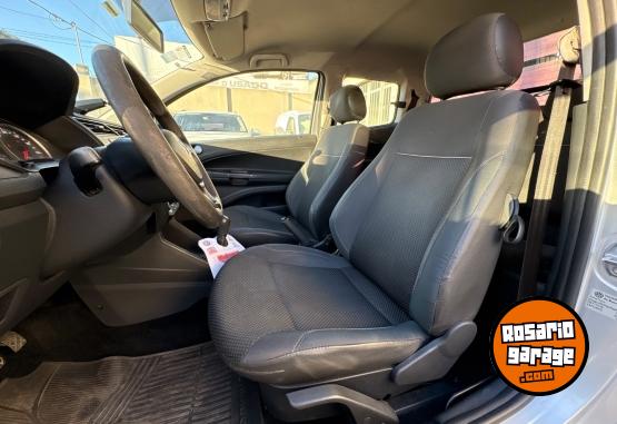 Autos - Volkswagen SAVEIRO 1.6 2017 Nafta 141000Km - En Venta