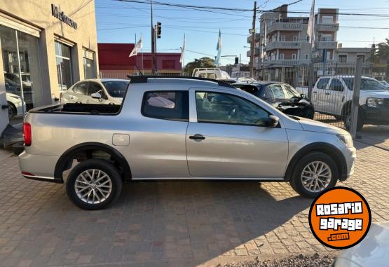 Autos - Volkswagen SAVEIRO 1.6 2017 Nafta 141000Km - En Venta
