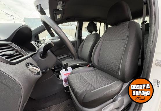 Autos - Volkswagen SURAN 1.6L 5D TRACK 350 2018 Nafta 88872Km - En Venta