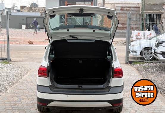 Autos - Volkswagen SURAN 1.6L 5D TRACK 350 2018 Nafta 88872Km - En Venta