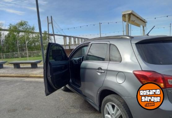 Camionetas - Mitsubishi Outlander Sport 2014 Nafta 167000Km - En Venta