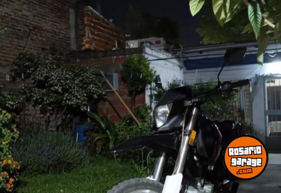 Motos - Motomel Skua 250 Pro 2019 Nafta 10000Km - En Venta