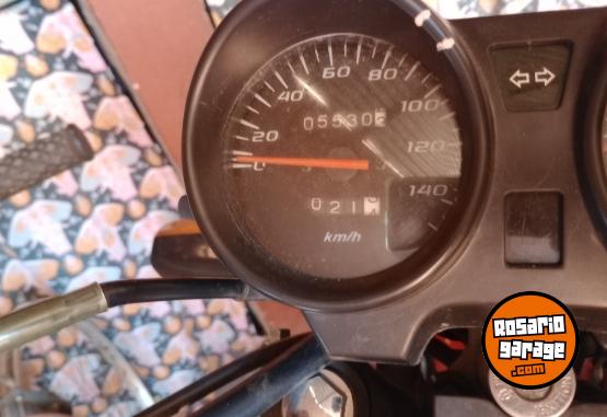 Motos - Corven Hunter 2021 Nafta 5700Km - En Venta