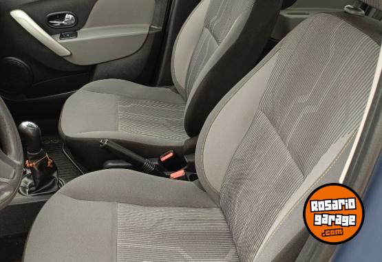 Autos - Renault Logan 2016 GNC 140Km - En Venta