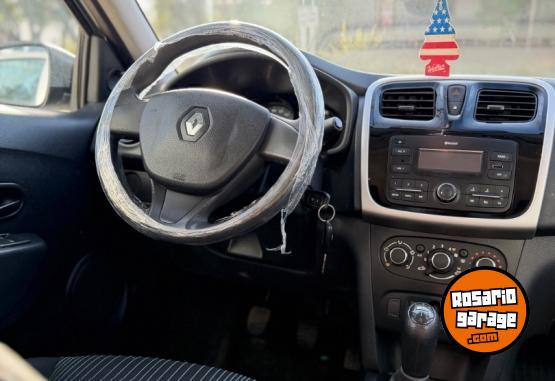 Autos - Renault Logan Authentique Plus 2018 Nafta 90000Km - En Venta
