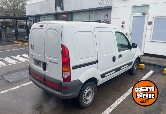 Utilitarios - Renault RENAULT KANGOO GNC 1.6 2015 GNC 190000Km - En Venta