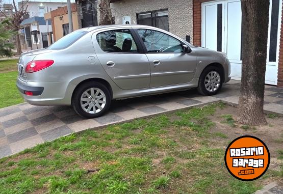 Autos - Peugeot 2010 2010 Nafta 115000Km - En Venta