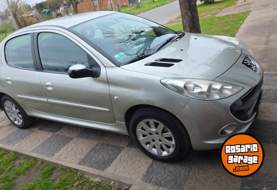 Autos - Peugeot 2010 2010 Nafta 115000Km - En Venta
