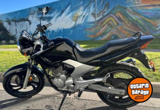 Motos - Yamaha Ybr 250 2010 Nafta 45000Km - En Venta