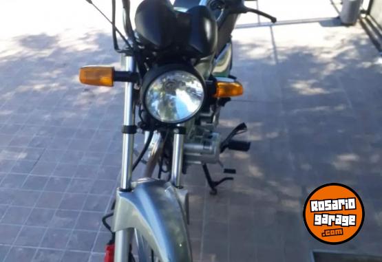 Motos - Keller Stratus 2020 Nafta 13000Km - En Venta