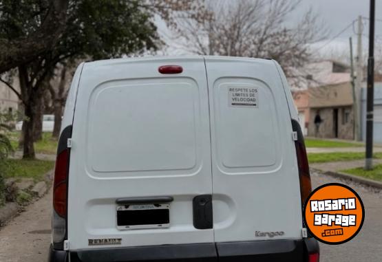 Utilitarios - Renault kangoo 2006 Nafta 200000Km - En Venta