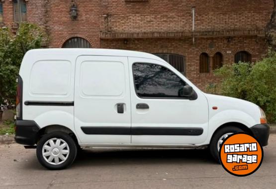Utilitarios - Renault kangoo 2006 Nafta 200000Km - En Venta