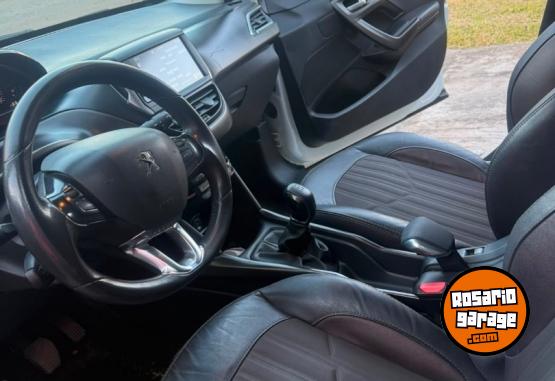 Autos - Peugeot 2008 2017 Nafta 140000Km - En Venta