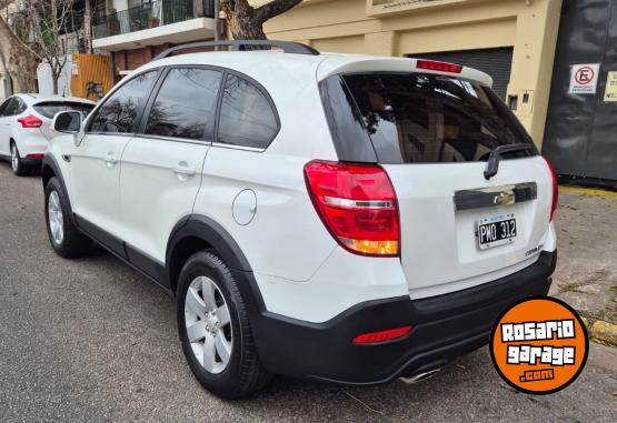 Camionetas - Chevrolet Captiva 7pa 1ra mano perm 2016 Nafta 88000Km - En Venta