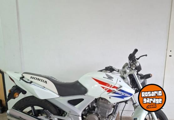 Motos - Honda Cb250 2013 Nafta 11111Km - En Venta