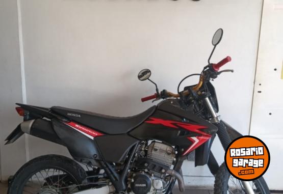 Motos - Honda TORNADO 250 2016 Nafta 1111Km - En Venta