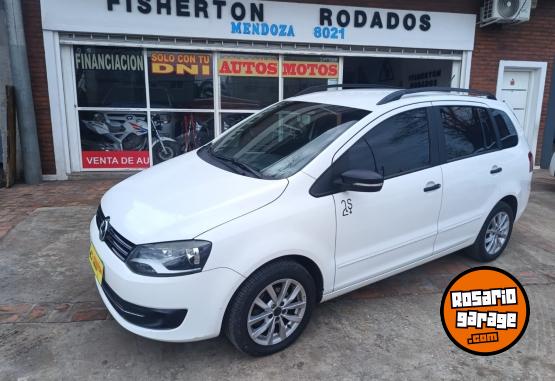 Autos - Volkswagen SURAN TREND LINE 2013 Nafta 120000Km - En Venta