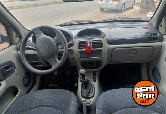 Autos - Renault CLIO TRICUERPO 1.6 16 V 2005 Nafta 150000Km - En Venta