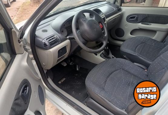 Autos - Renault CLIO TRICUERPO 1.6 16 V 2005 Nafta 150000Km - En Venta