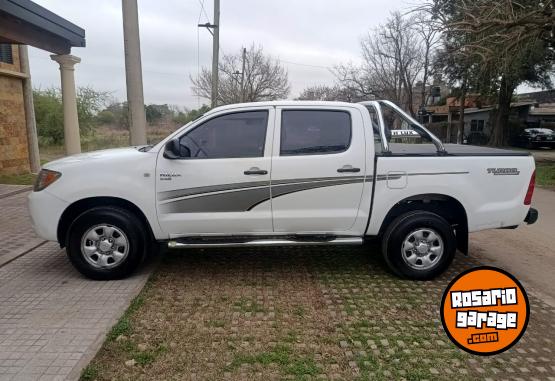 Camionetas - Toyota HILUX 2.5D 2008 Diesel 177000Km - En Venta
