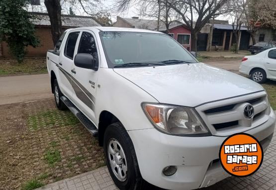 Camionetas - Toyota HILUX 2.5D 2008 Diesel 177000Km - En Venta