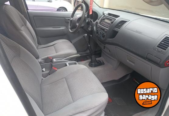 Camionetas - Toyota HILUX 2.5D 2008 Diesel 177000Km - En Venta