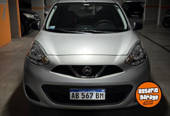 Autos - Nissan March 2017 Nafta 80000Km - En Venta