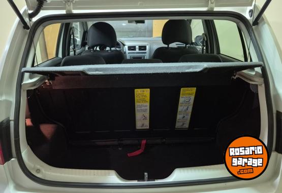 Autos - Volkswagen Fox 5 puertas Conforline 2016 Nafta 81000Km - En Venta