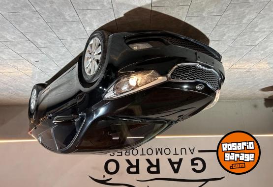 Autos - Kia Cerato 2015 Nafta 128000Km - En Venta