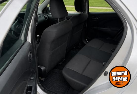 Autos - Toyota 2017 - XS 6 MT 2017 Nafta 210000Km - En Venta