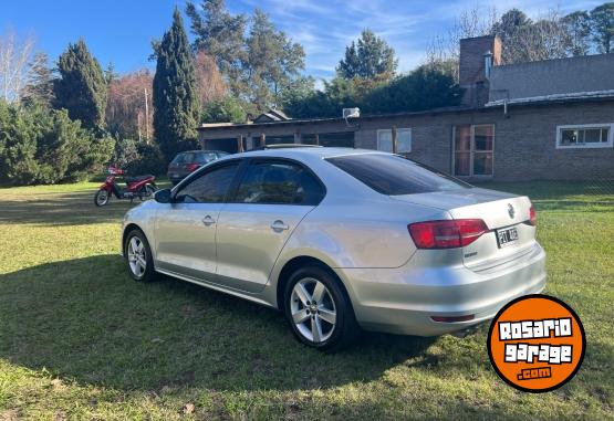 Autos - Volkswagen Vento 2015 Nafta 100000Km - En Venta