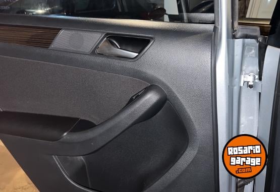 Autos - Volkswagen Vento 2015 Nafta 100000Km - En Venta