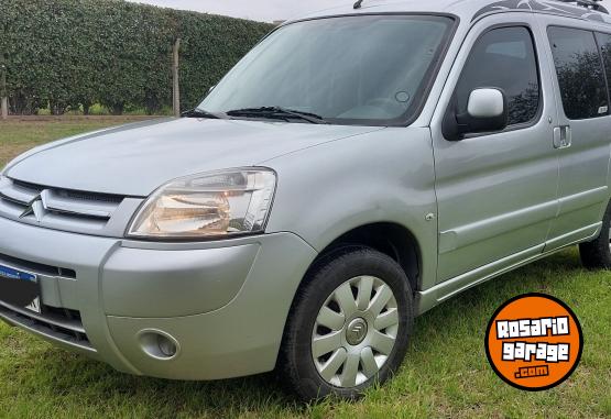 Utilitarios - Citroen Berlingo 2017 Diesel 210000Km - En Venta