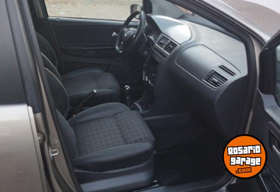 Autos - Volkswagen SURAN TRENDLINE 2017 Nafta 99000Km - En Venta