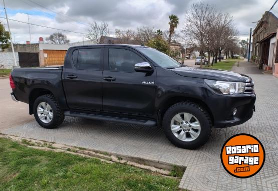 Camionetas - Toyota Hilux 2019 Diesel 137000Km - En Venta