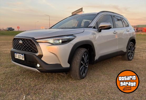 Autos - Toyota COROLLA CROSS 2023 Nafta 79000Km - En Venta