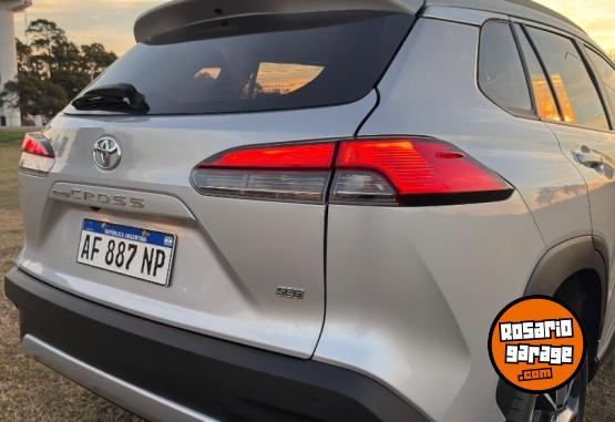 Autos - Toyota COROLLA CROSS 2023 Nafta 79000Km - En Venta