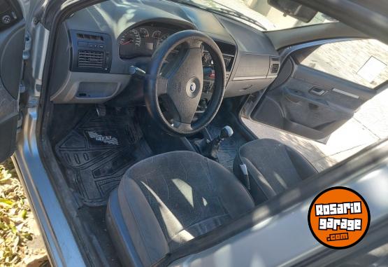Autos - Fiat Palio HLX 1.8 2004 GNC 241000Km - En Venta