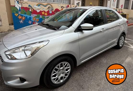 Autos - Ford ka + Sedan 2017 Nafta 58500Km - En Venta
