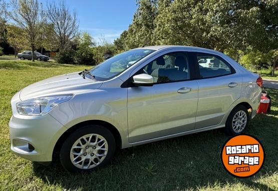 Autos - Ford ka + Sedan 2017 Nafta 60000Km - En Venta