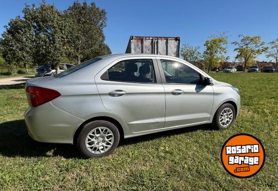 Autos - Ford ka + Sedan 2017 Nafta 60000Km - En Venta